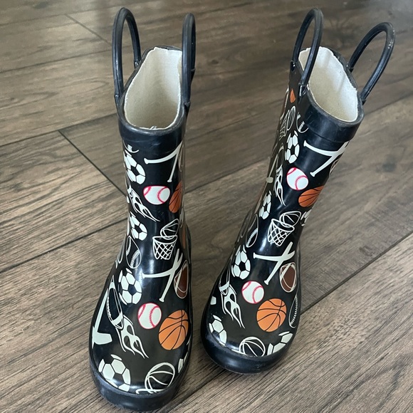 Boys Rain Boots - Picture 1 of 1